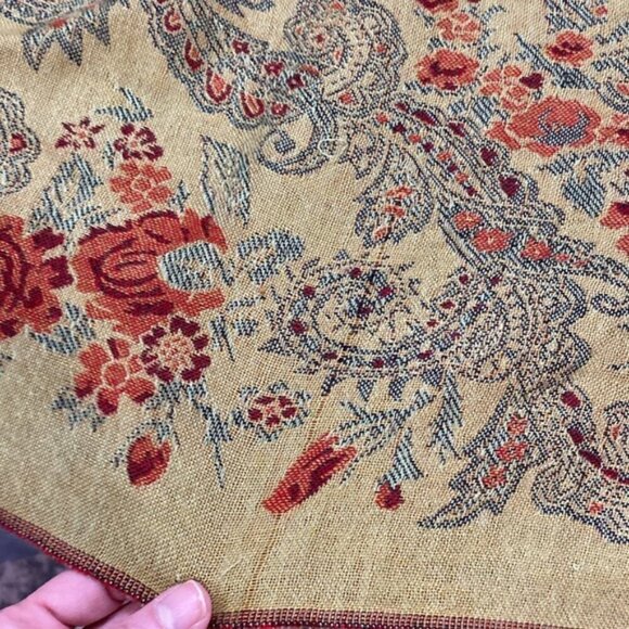 Oversized Floral Scarf Textured Size 68x26 - Picture 12 of 15